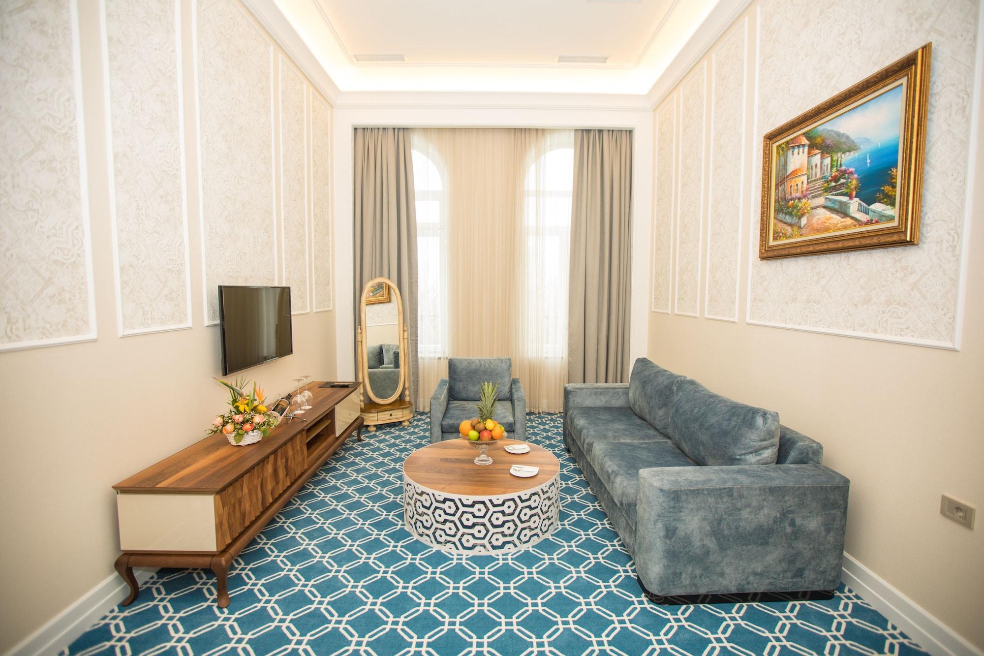 Promenade Hotel Bakú Exterior foto Suite room