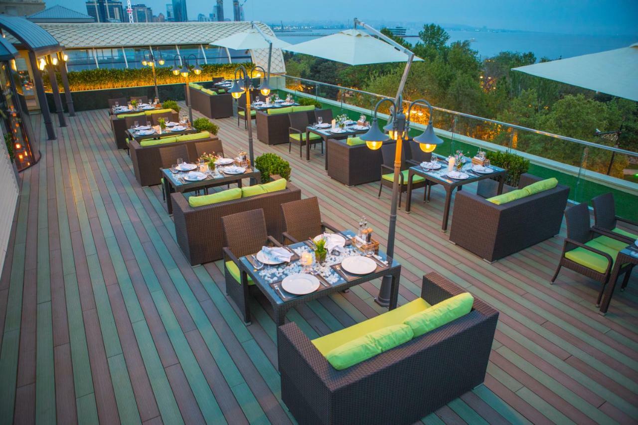Promenade Hotel Bakú Exterior foto The Deck